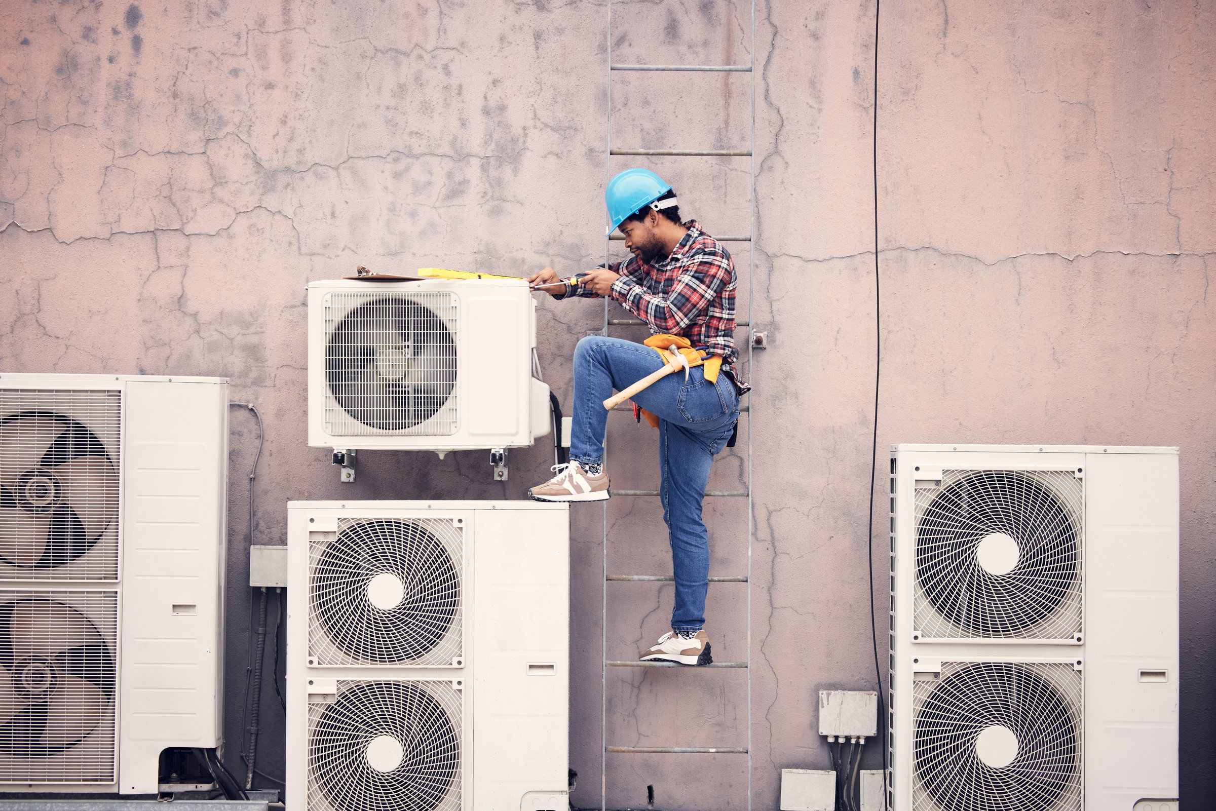 Guide to AC Installation in Dubai